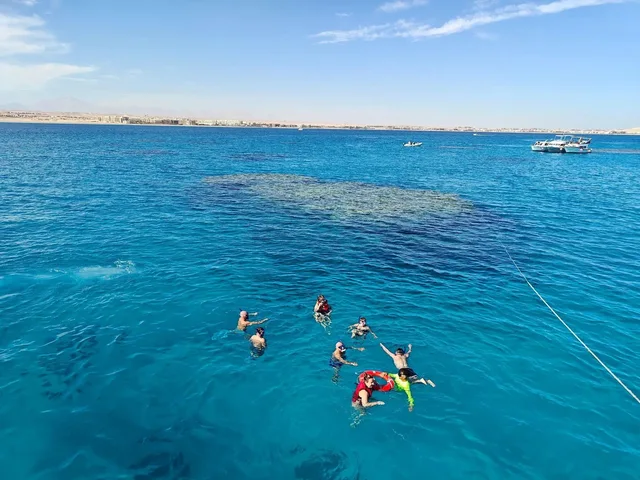 Nefertari Luxury Cruise from Hurghada with Snorkeling — photo 14