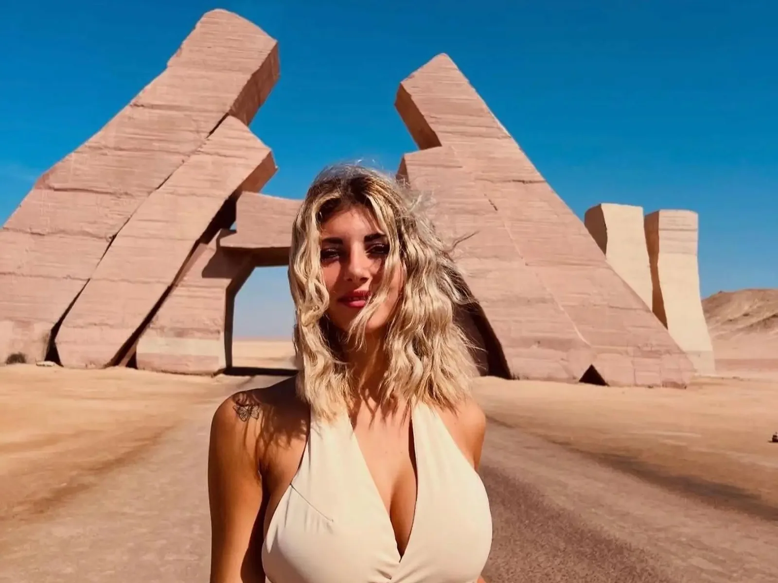 Sharm: Mangrove, Magic Lake, Earthquake Crack & Snorkelling by Bus — tour photograph