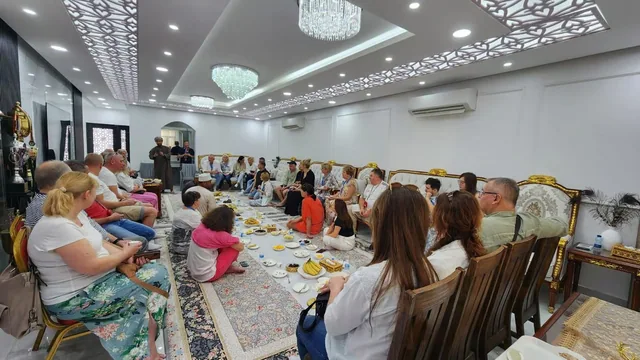 Authentic Omani Dinner with a Local Family — reference photograph