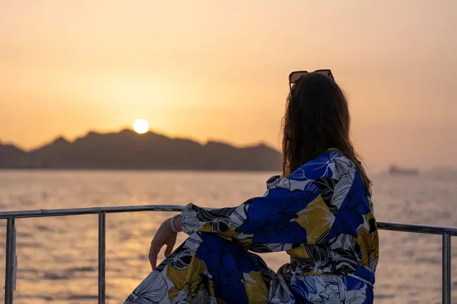 2-Hour Sunset Viewing Boat Tour — reference photograph