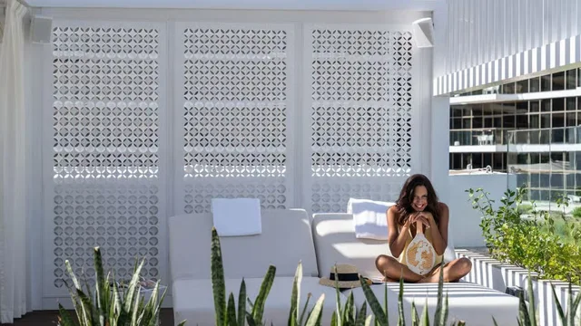 Dubai: Beach Day on the Palm with Skyline Views in Dubai — experience image 5 of 7