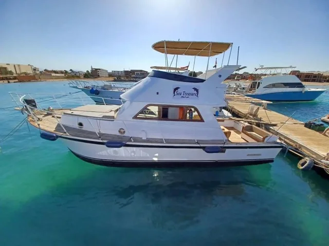 Hurghada Island-Hopping Yacht Tour & Dolphin Watching — photo 15
