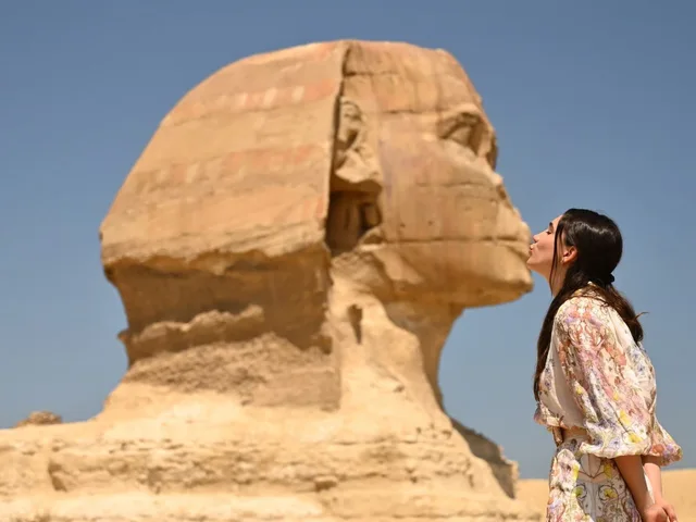 Cairo Day Trip from Hurghada by Plane: Giza & Museum — photo 9