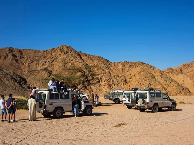 Hurghada Desert Stargazing Tour with BBQ Dinner — photo 2