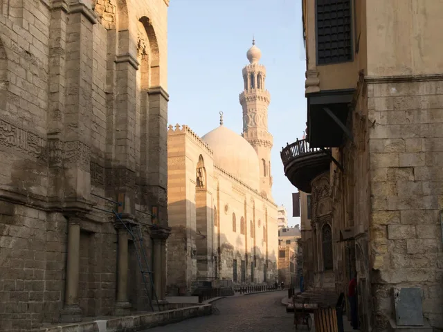 Historic Cairo Walking Tour: El Moez & Khan el-Khalili — photo 15