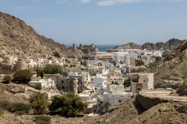 Mutrah Corniche, Souq & Fort Walk — reference photograph