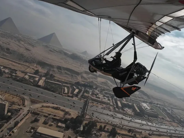 Giza Pyramids Microlight Flight Experience — photo 4