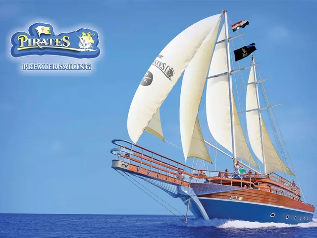Hurghada Pirates Boat Cruise to Orange Bay with Lunch — tour photograph