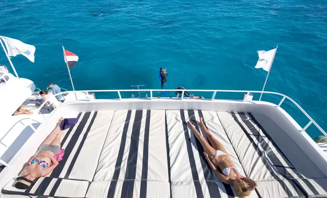 Dahab: Luxury Snorkelling Cruise with Buffet Lunch — photo 5