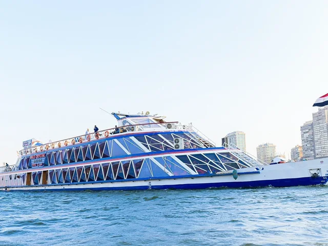 Cairo Nile Dinner Cruise with Live Entertainment — photo 12