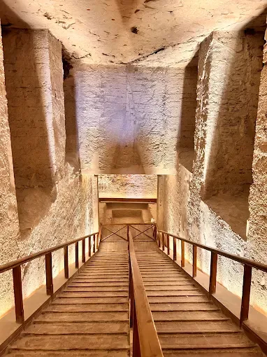 Luxor Day Tour from Aswan: Valley of the Kings and Temples — photo 23