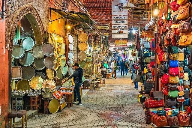 Dubai: Private Shopping City Tour and Global Village Tickets in Dubai — experience image 3 of 19