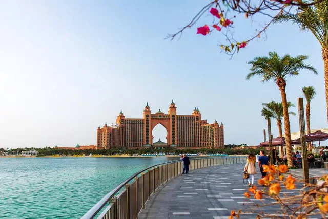Dubai: Half-Day City Tour of Old & New Dubai with Abra Ride in Dubai — experience image 3 of 7