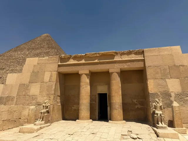 Giza Pyramids & Sphinx Half-Day Tour from Cairo — photo 4