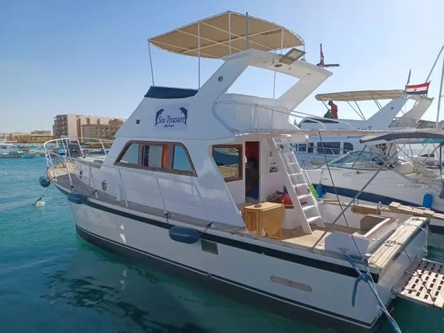 Hurghada Island-Hopping Yacht Tour & Dolphin Watching — photo 17