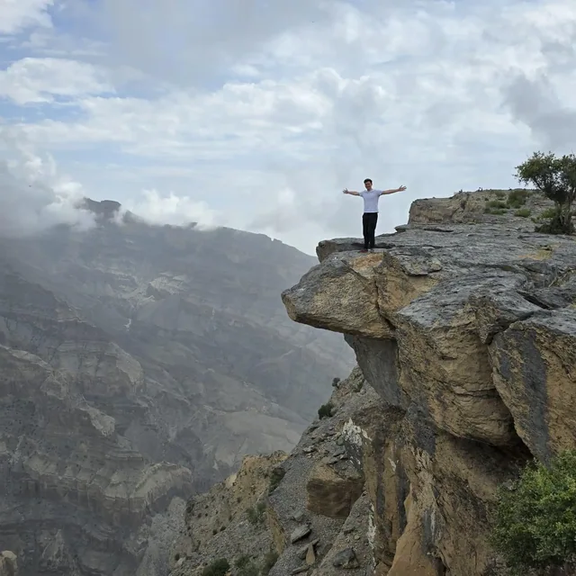 Oman’s Grand Canyon Balcony Walk — reference photograph