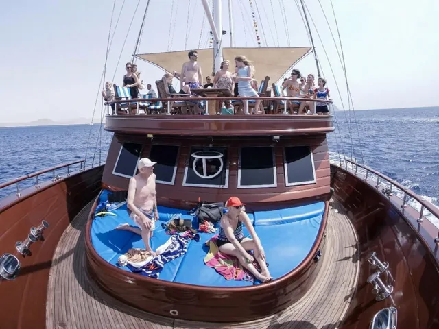 Marsa Alam Pirates Premium Cruise to Turtle Bay — photo 12