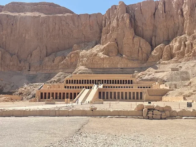 Luxor Day Tour from Aswan: Valley of the Kings and Temples — photo 25