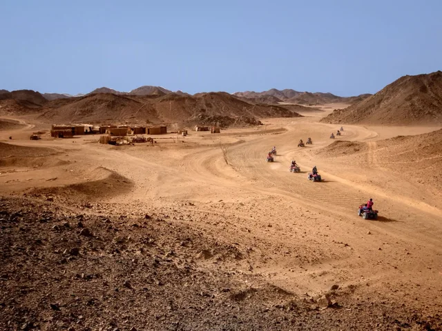 Hurghada Sahara Park Mega Safari with BBQ Dinner — photo 18