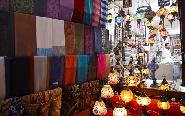 Dubai: Private Shopping City Tour and Global Village Tickets in Dubai — experience image 6 of 19