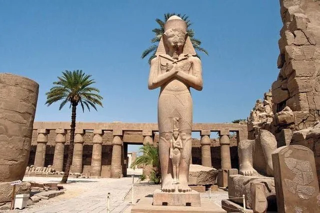 Luxor Day Trip from Hurghada: Valley of the Kings & Karnak — photo 8