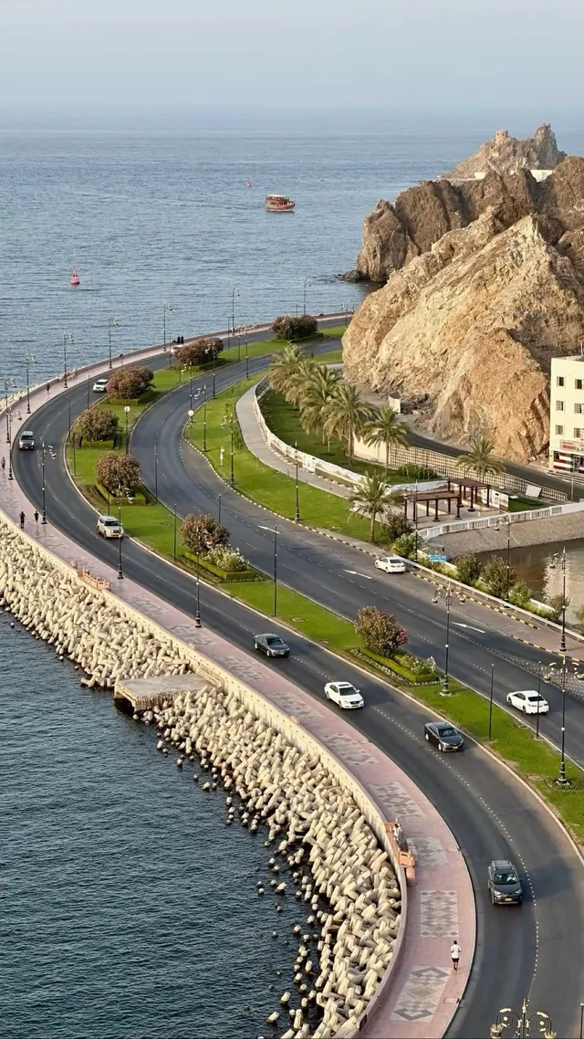 Luxury Private Muscat Tour — reference photograph