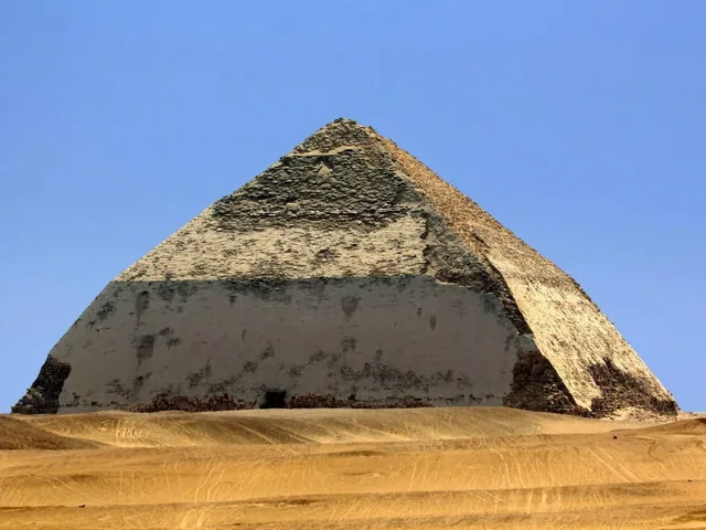 Giza Pyramids, Saqqara & Memphis Full-Day Tour — photo 2