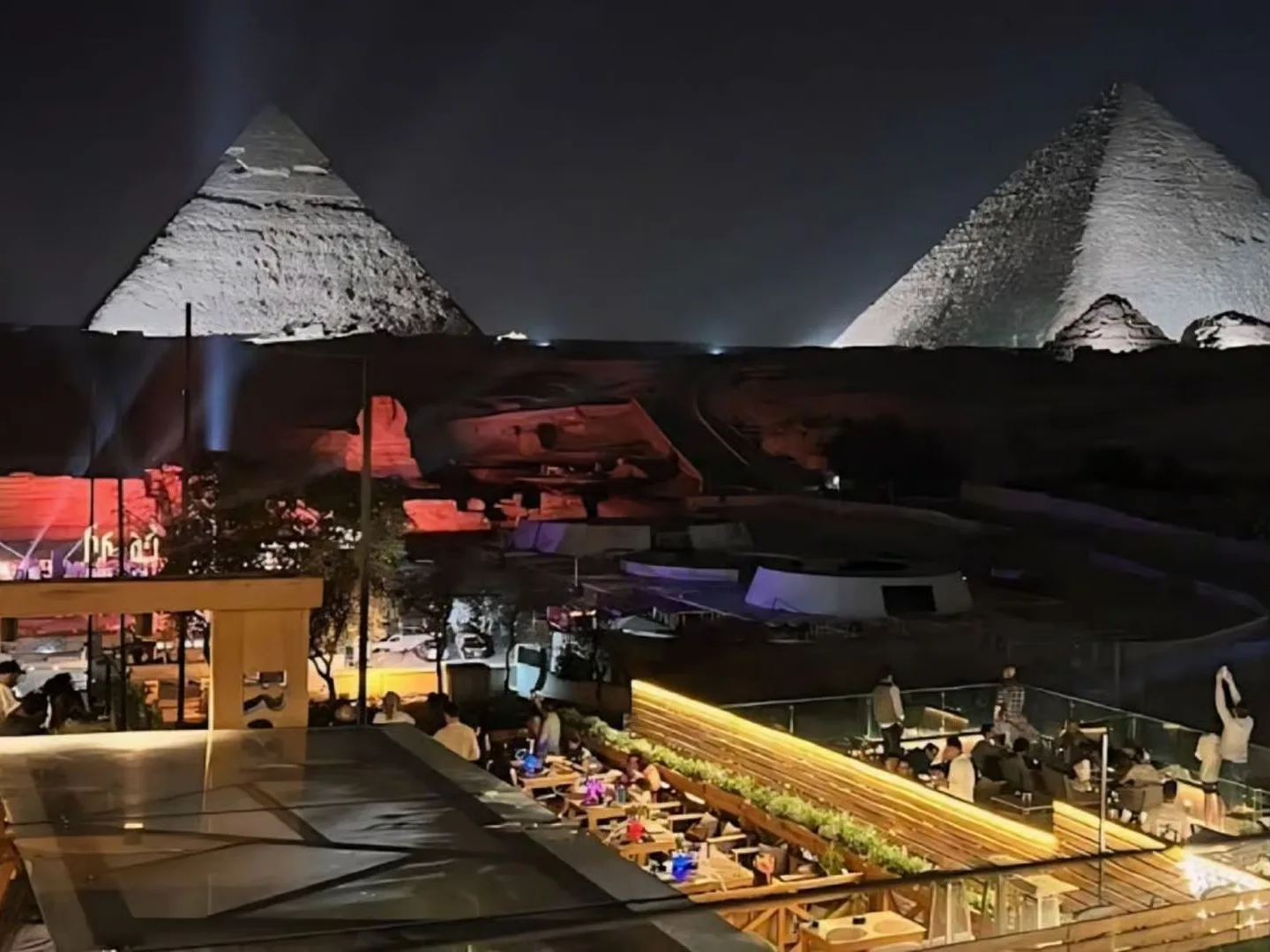 Great Pyramid Inn Dinner with Giza Pyramids Views — tour photograph